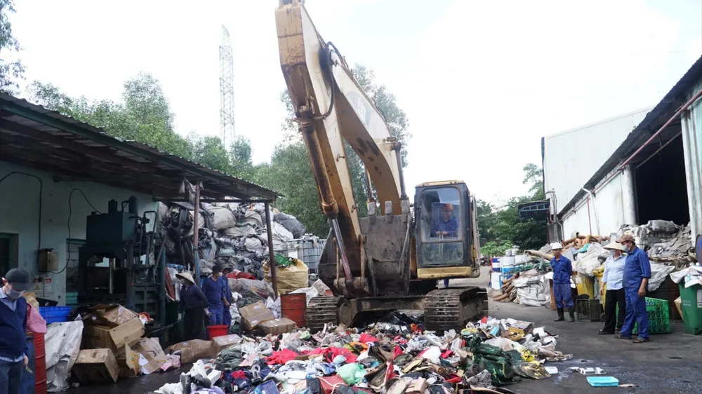 Đà Nẵng: Tiêu hủy gần 40.000 sản phẩm không rõ nguồn gốc