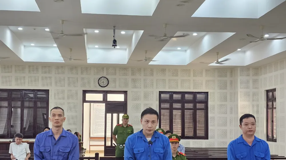 3 bị cáo trước tòa