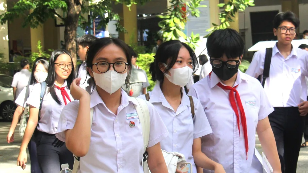 Thí sinh thi tuyển sinh vào lớp 10 ở Đà Nẵng năm học 2024-2025. Ảnh: XUÂN QUỲNH