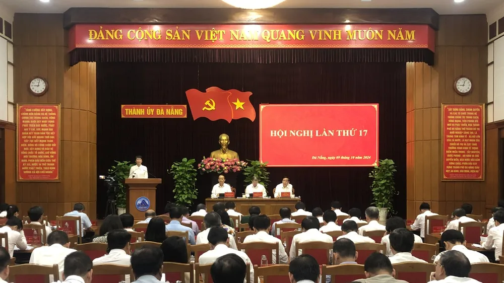Toàn cảnh hội nghị Thành ủy Đà Nẵng