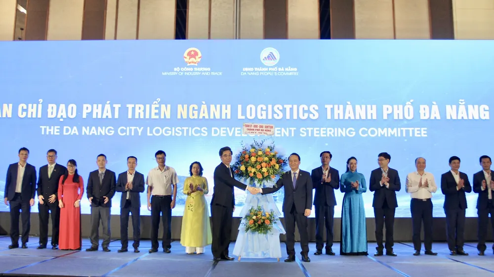 Ra mắt Ban chỉ đạo phát triển ngành logistics TP Đà Nẵng. Ảnh: XUÂN QUỲNH