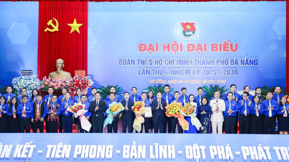 Ra mắt Ban Chấp hành Đoàn TNCS Hồ Chí Minh thành phố khóa I, nhiệm kỳ 2025-2030