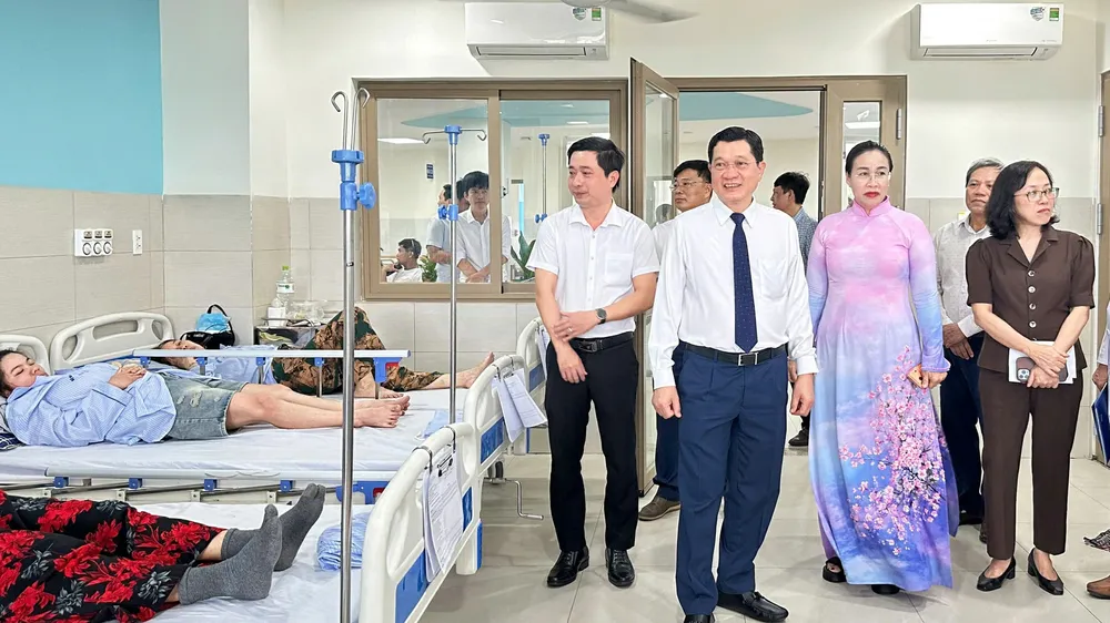 Lãnh đạo TP Đà Nẵng tham quan Khối nhà đa chức năng Trung tâm Y tế khu vực Liên Chiểu (giai đoạn 2)