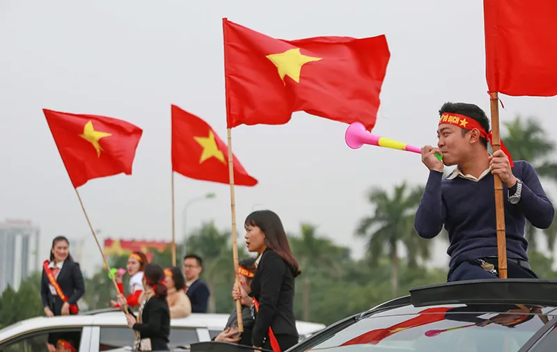Mỹ Đình tràn ngập sắc đỏ - vàng trước trận chung kết AFF Cup