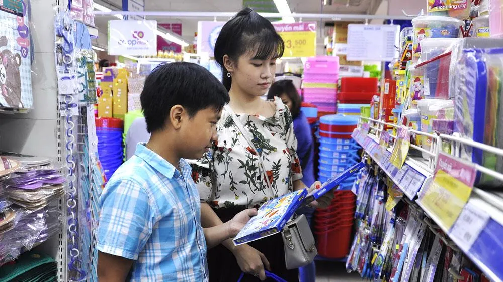Dụng cụ học sinh, đồng phục được giảm giá mạnh tại hệ thống Co.opmart
