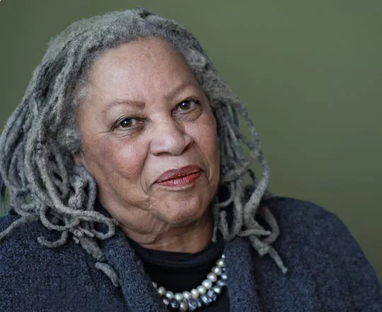 Nữ văn sĩ đoạt giải Nobel Toni Morrison qua đời ở tuổi 88