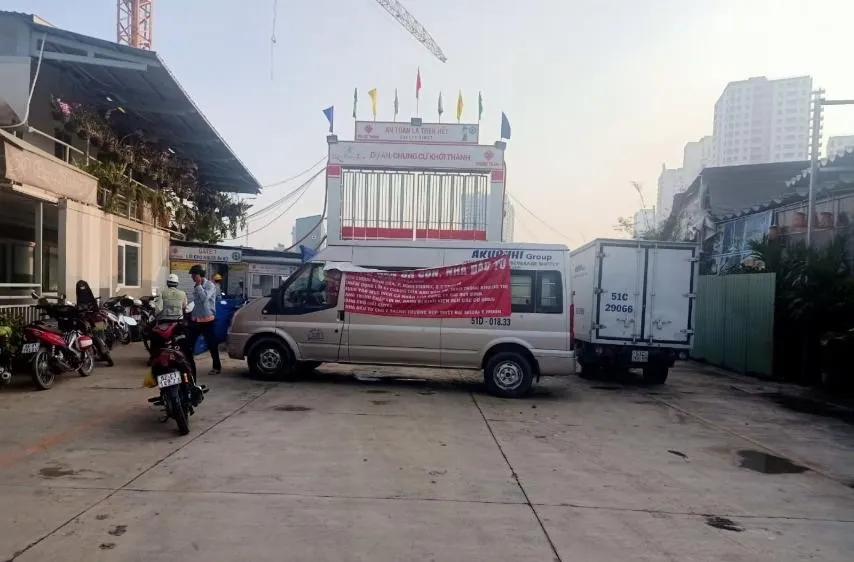 Lối vào dự án bị chắn ngang