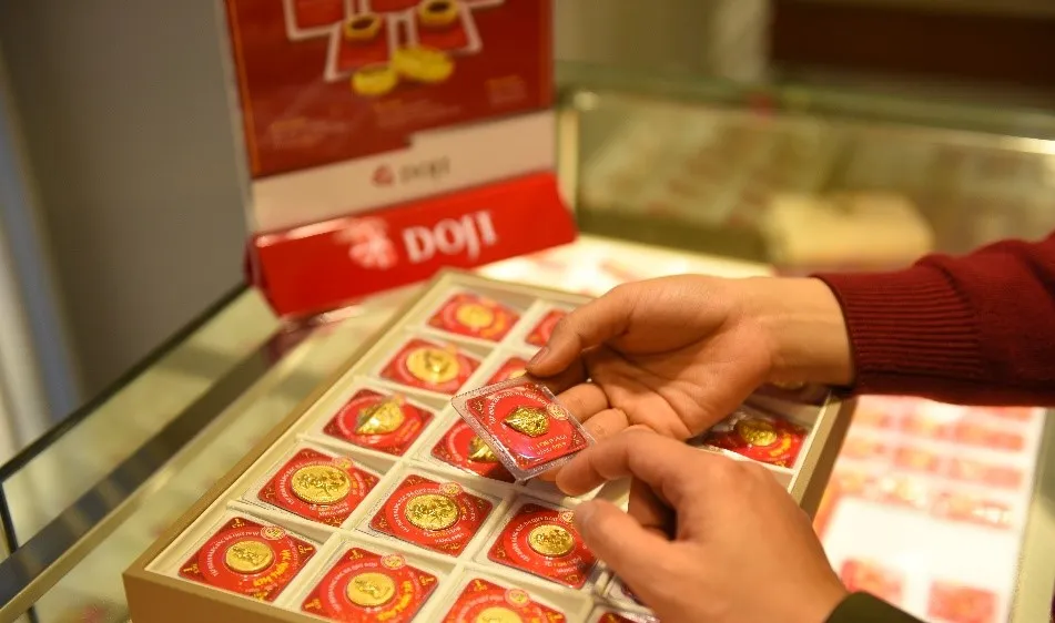 Đến DOJI Tower mua vàng Thần Tài: Tặng khẩu trang Nhật Bản 3D cao cấp