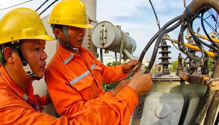 Căng thẳng nguồn cung điện mùa khô