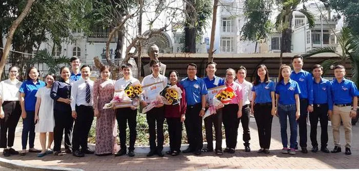 28 thầy thuốc trẻ nhận Giải thưởng Phạm Ngọc Thạch