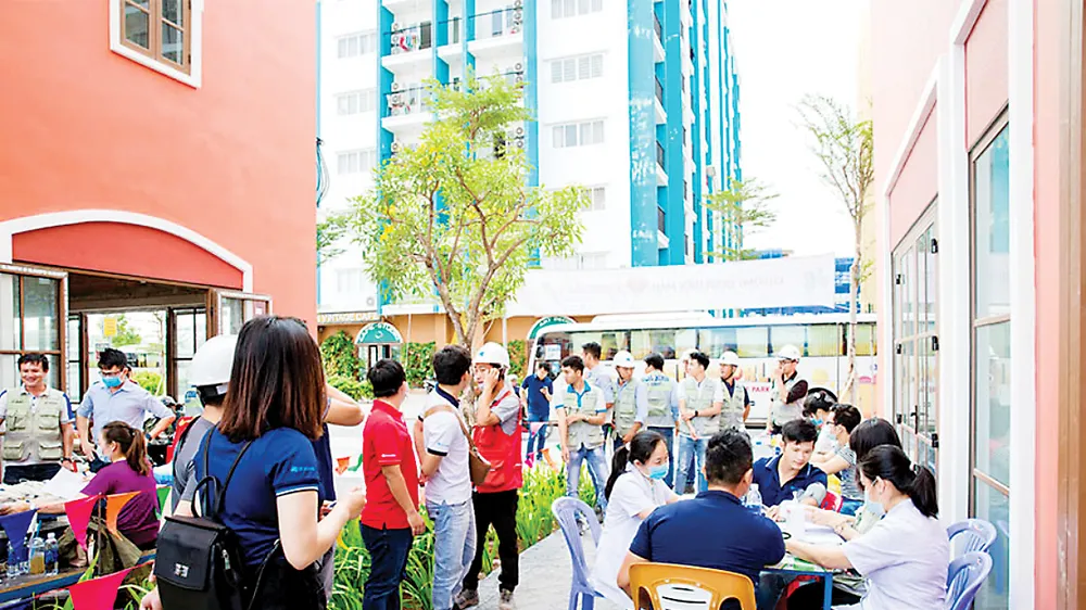CB-CNV Tập đoàn Hòa Bình tham gia Giọt hồng yêu thương 2020 - đợt 1 tại Phú Quốc