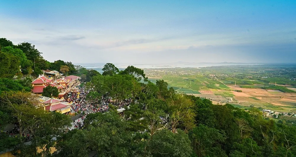 Đến Tây Ninh nhất định phải ghé thăm những địa danh này