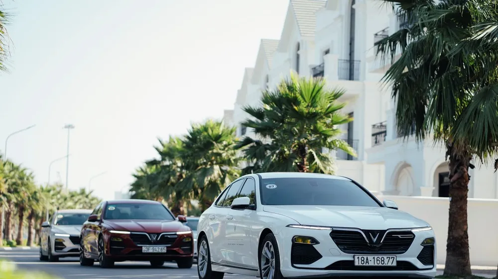 Mua xe VinFast trước ngày 15-7, tiết kiệm cả trăm triệu đồng