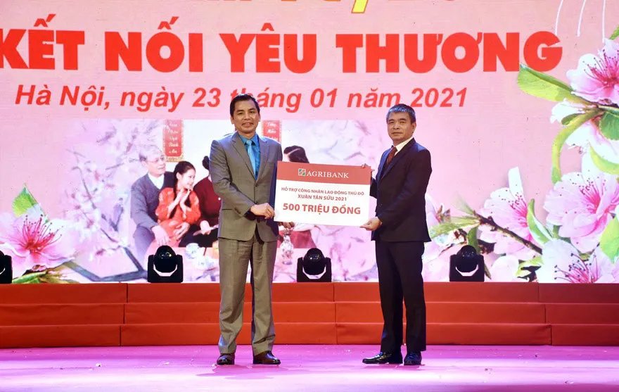 Agribank phối hợp cùng báo Lao động đem “Tết sum vầy” đến với công nhân nghèo tại Thủ đô