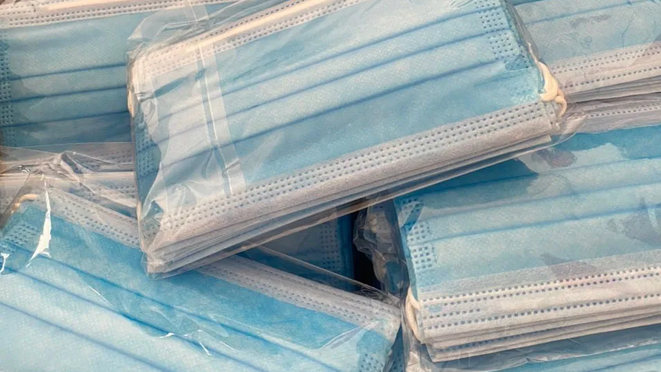 Nghị sĩ Đức từ chức vì bê bối mua khẩu trang