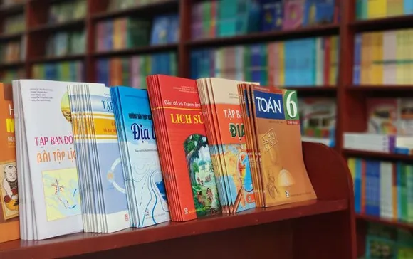 Hỗ trợ sách giáo khoa đầu năm học mới