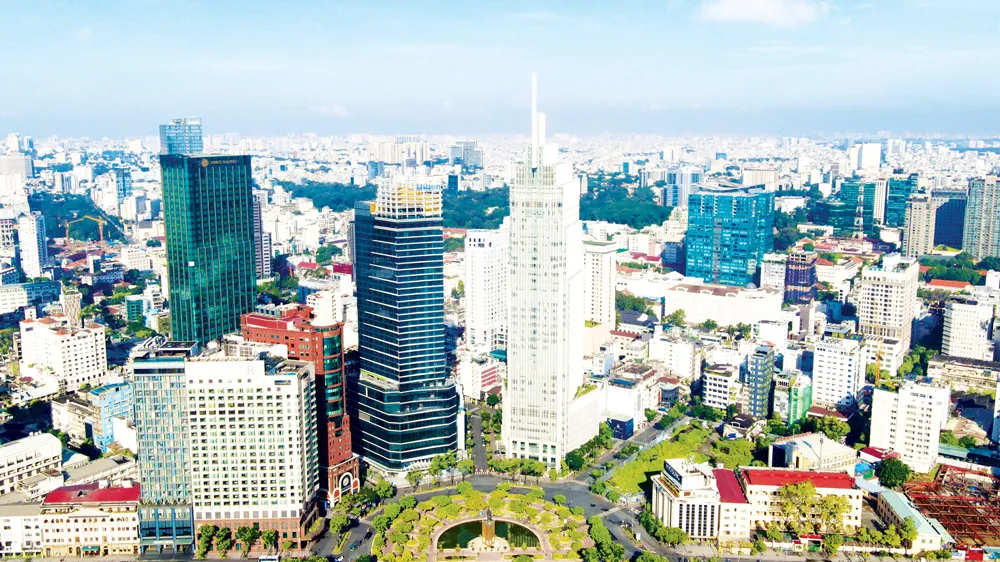 Công viên bến Bạch Đằng cùng với công viên Mê Linh là điểm nhấn đặc biệt bên bờ sông Sài Gòn tại trung tâm TPHCM. Ảnh: DŨNG PHƯƠNG