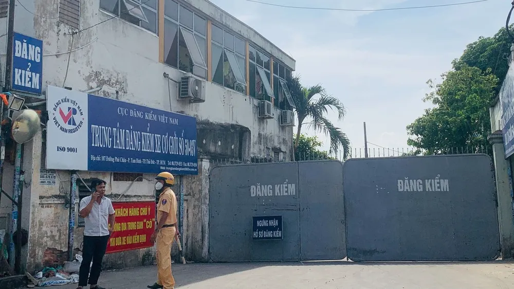 Bắt Giám đốc Trung tâm Đăng kiểm 50-19D