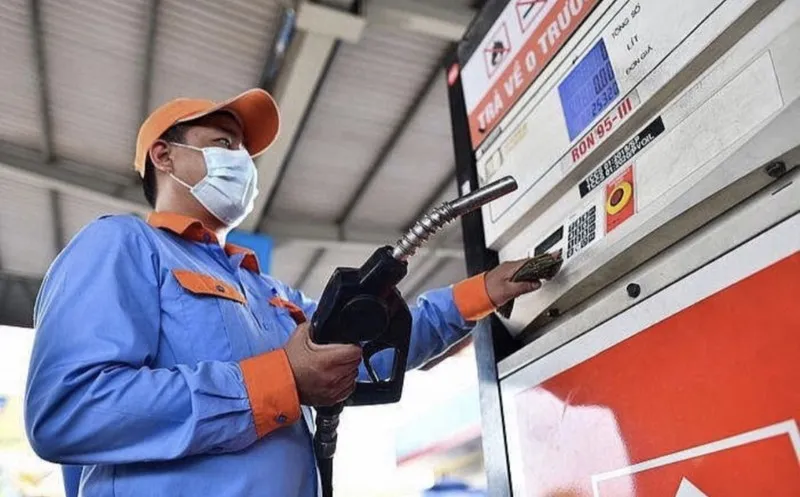 Giữ nguyên giá xăng dầu vào dịp tết