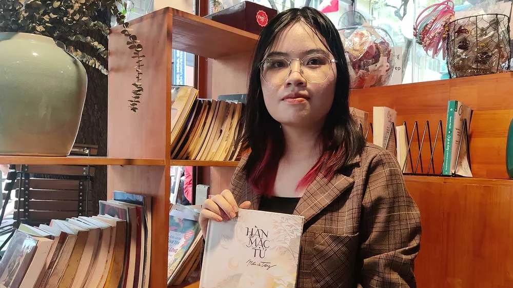 Cô gái 9X Nhâm Hồng Ngọc tìm đến thế giới thơ Hàn Mặc Tử
