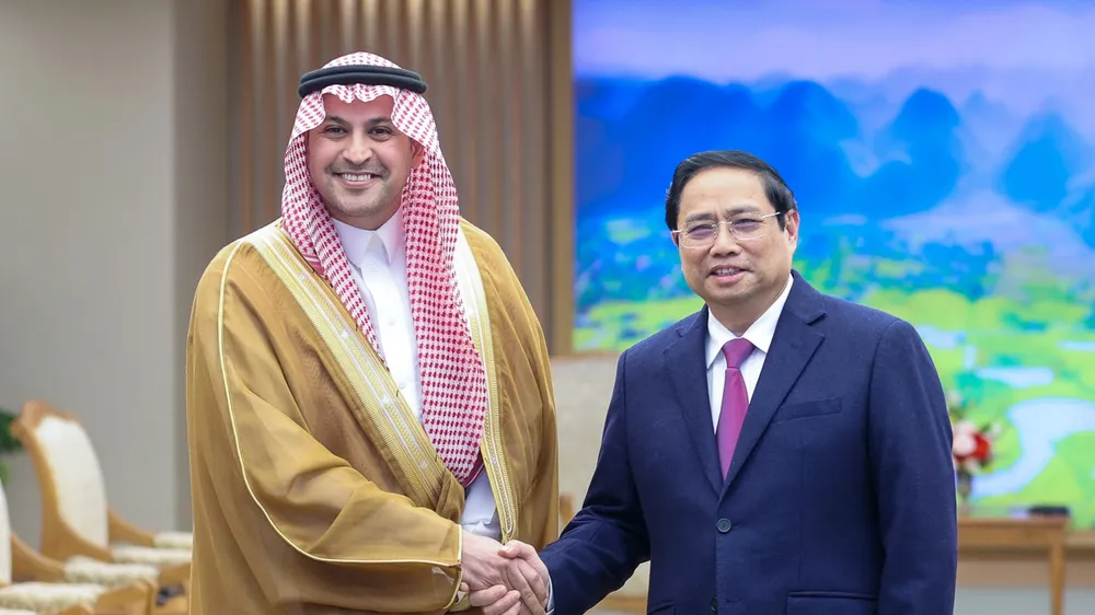 Thủ tướng Phạm Minh Chính tiếp ông Mohammed Ismaeil A.Dahlwy, Đại sứ Saudi Arabia tại Việt Nam, chiều 29-3. Ảnh: VIẾT CHUNG