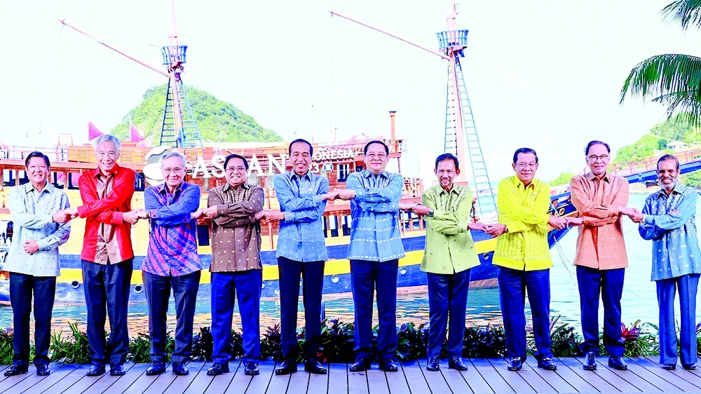 Thủ tướng Phạm Minh Chính cùng các lãnh đạo ASEAN chụp ảnh chung tại phiên họp của hội nghị. Ảnh: TTXVN