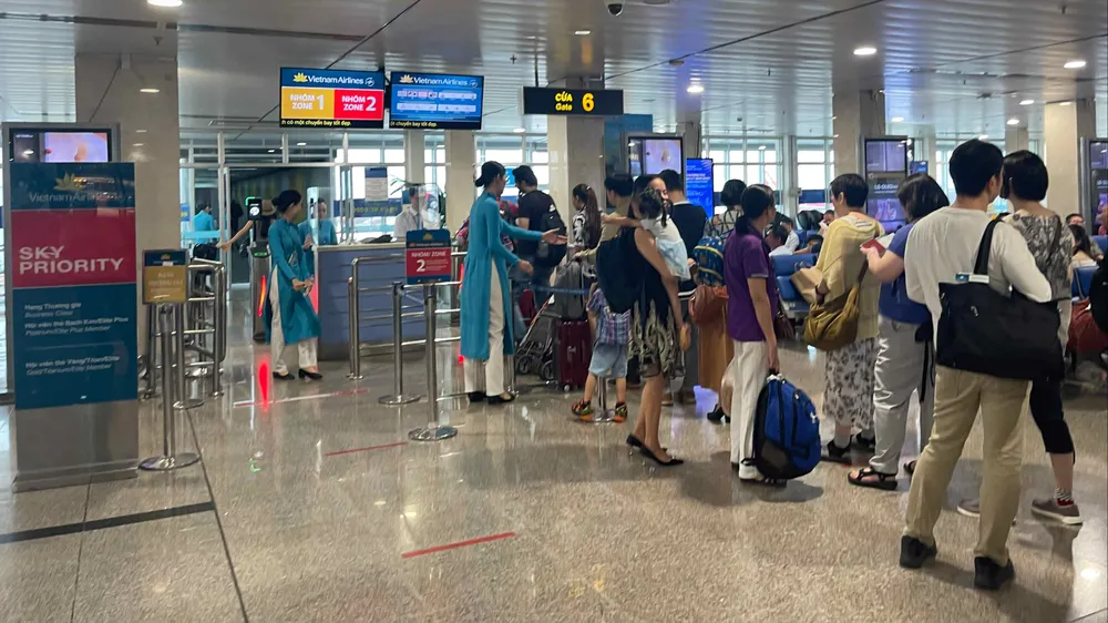  Tết Giáp Thìn 2024: Sân bay Tân Sơn Nhất có khoảng 900 chuyến bay/ngày 