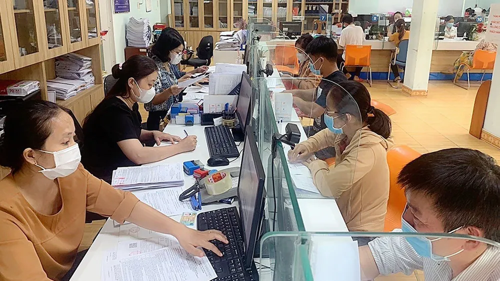 Nỗ lực thu nợ BHXH, đảm bảo quyền lợi người lao động