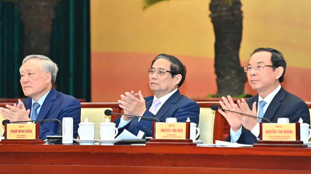 Thủ tướng Chính phủ làm Trưởng Ban Chỉ đạo liên ngành về Trung tâm Tài chính khu vực và quốc tế