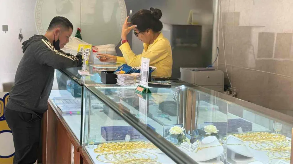 Vàng miếng SJC và vàng nhẫn cùng tăng hơn nửa triệu đồng/lượng ngày cuối tuần