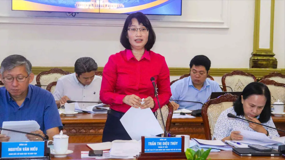 Phó Chủ tịch UBND TPHCM Trần Thị Diệu Thúy làm việc với 4 quận về kế hoạch năm 2025