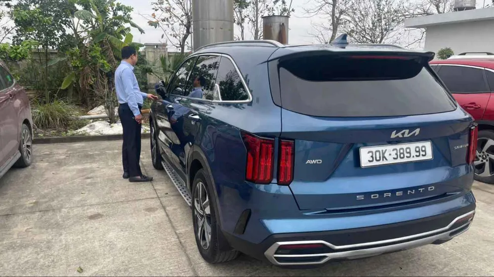 Phạt 28 triệu đồng tài xế gắn biển số giả