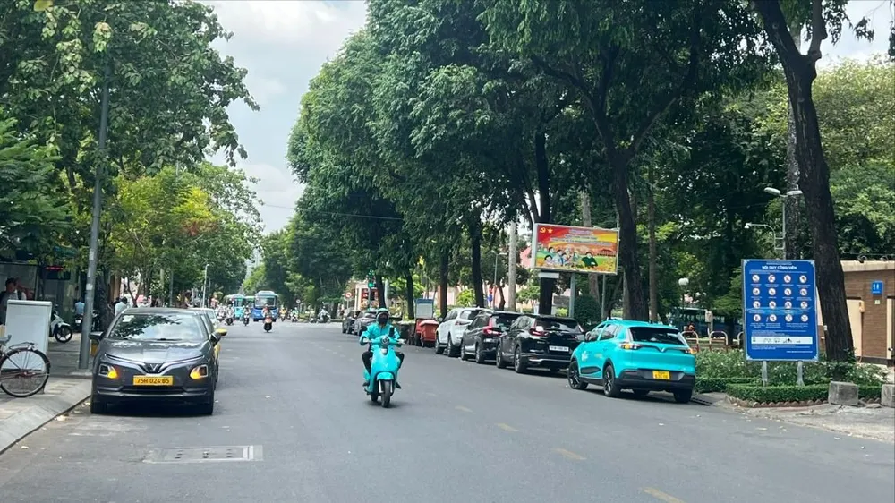 TPHCM khẩn trương thực hiện đảm bảo an toàn và mỹ quan đô thị dịp lễ 30-4
