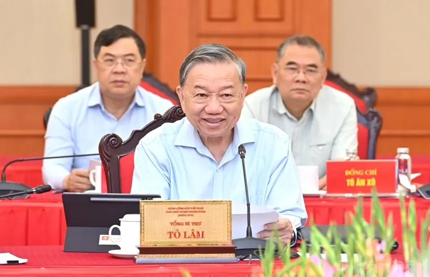 Tổng Bí thư Tô Lâm phát biểu chỉ đạo tại buổi làm việc. Ảnh: BÁO NHÂN DÂN