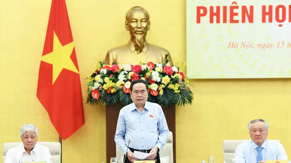 Chủ tịch Quốc hội Trần Thanh Mẫn chủ trì phiên họp thứ hai của Hội đồng Bầu cử quốc gia. Ảnh VIẾT CHUNG