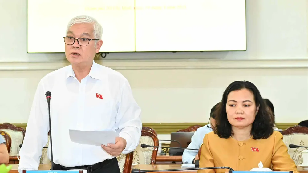 Trưởng Đoàn ĐBQH TPHCM: Có tiền mà không tiêu được là căn bệnh trầm kha