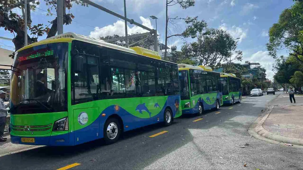 Đặc khu Côn Đảo đưa xe buýt điện vào hoạt động