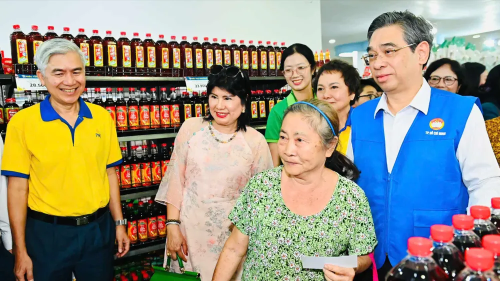 Sôi nổi Ngày hội “Xuân đoàn kết - Tết nghĩa tình” tại TPHCM