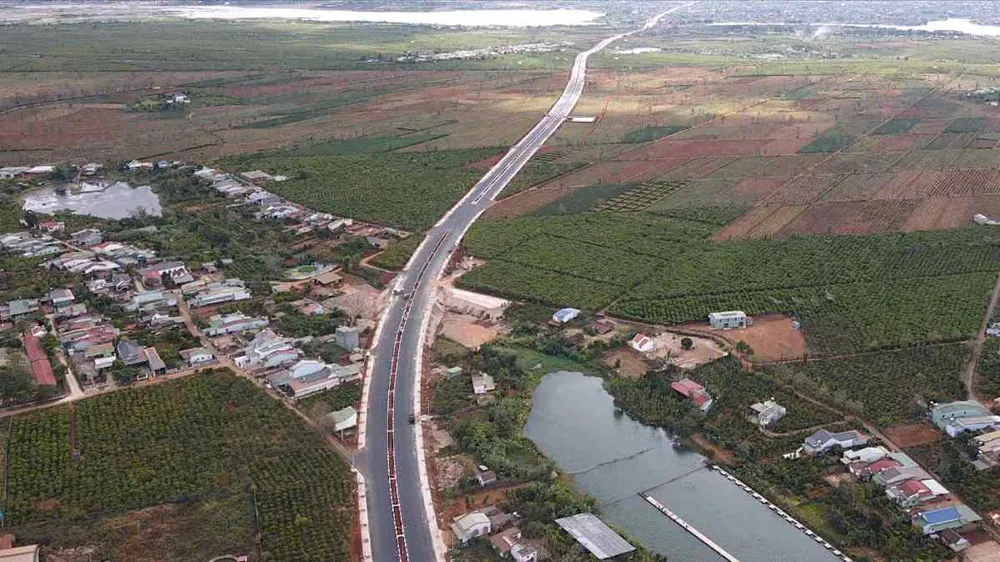 Gia Lai: Tuyến đường 1.325 tỷ đồng cơ bản hoàn thành, phục vụ người dân đi lại dịp tết