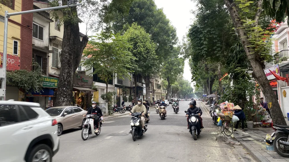Nam bộ có mây, ngày nắng