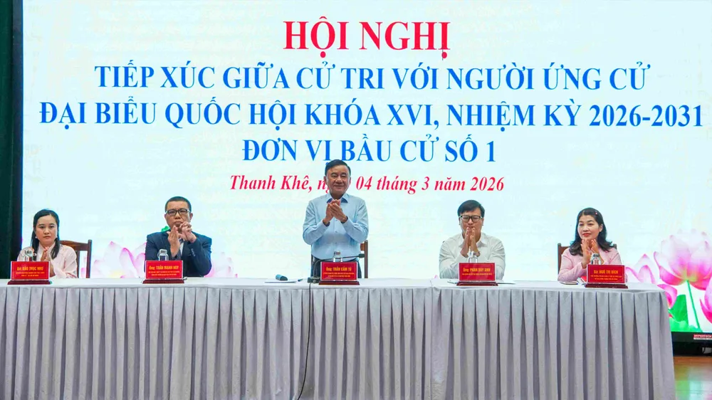 Hội nghị tiếp xúc cử tri với người ứng cử Đại biểu Quốc hội khóa XVI tại Đà Nẵng