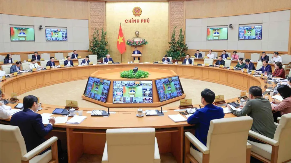 Thủ tướng Phạm Minh Chính chủ trì và phát biểu tại phiên họp, sáng 4-3. Ảnh: VIẾT CHUNG