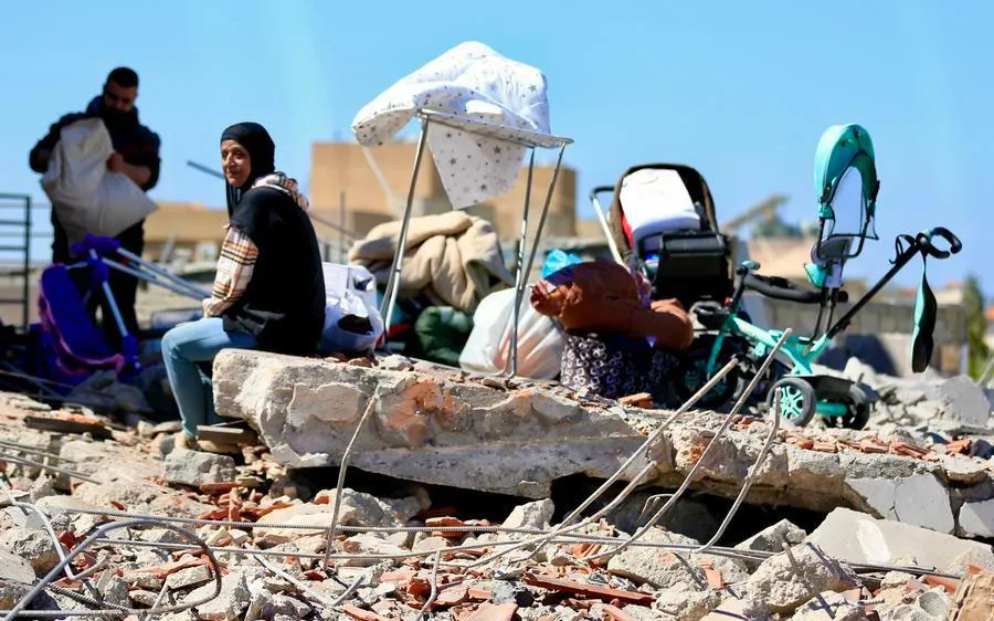 Cơ sở hạ tầng tại Sidon, Đông Nam Lebanon bị phá hủy (ẢNH: XINHUA)