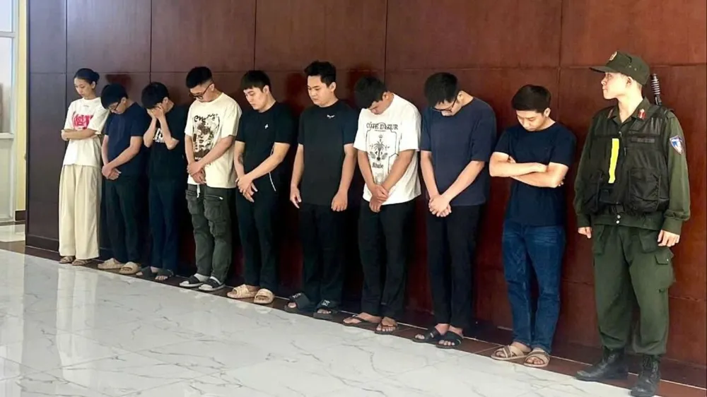 Các đối tượng tại cơ quan công an