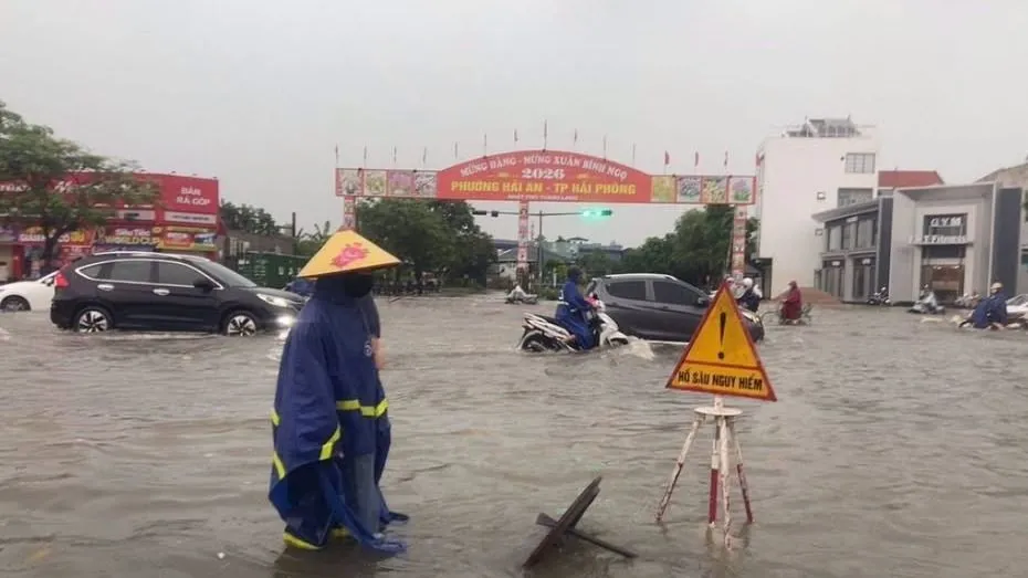 Mưa ngập ở TP Hải Phòng sáng 9-7. Ảnh: Cục Quản lý đê điều và Phòng chống thiên tai