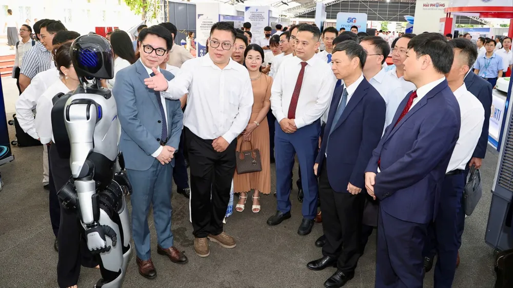 Khai mạc Techfest HaiPhong 2026 với chủ đề “Hội tụ trí tuệ - Vươn khơi đổi mới”