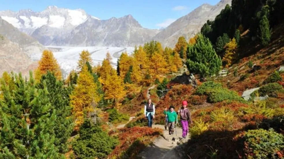 Du khách tham quan khu nghỉ dưỡng Aletsch Arena, Thụy Sĩ (ẢNH: SWISS ACTIVITIES)