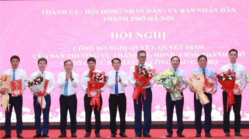 Đồng chí Nguyễn Thanh Liêm giữ chức Giám đốc Cơ quan Báo và Phát thanh, Truyền hình Hà Nội 