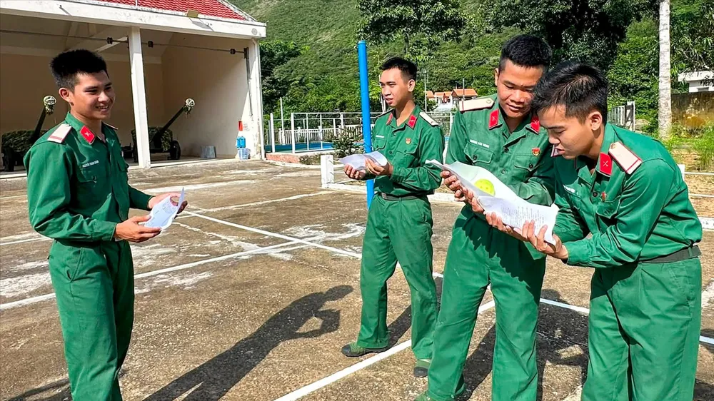 Cà phê sáng cùng chiến sĩ nơi biển đảo