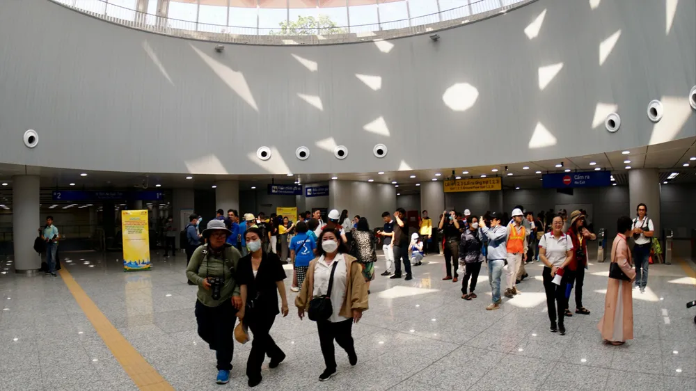 Tầng hầm ga Bến Thành của tuyến metro số 1 (ẢNH: HOÀNG HÙNG)